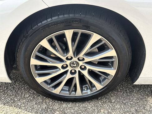 Used 2019 Lexus ES 350 w/ Accessory Package 2 FWD image 10