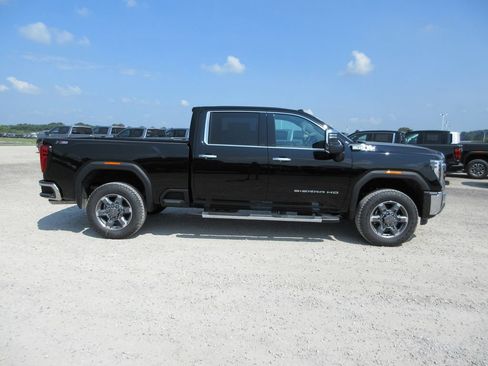 New 2026 GMC Sierra 2500 SLT w/ SLT Premium Package AWD/4WD image 3
