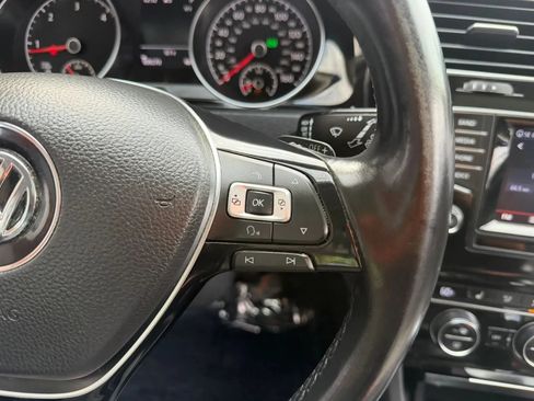 Used 2015 Volkswagen Golf TDI SEL FWD image 31