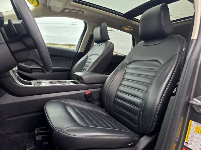 Used 2024 Ford Edge SEL w/ Convenience Package AWD/4WD image 10