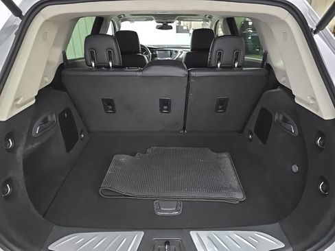 Used 2019 Buick Envision Essence AWD/4WD image 14