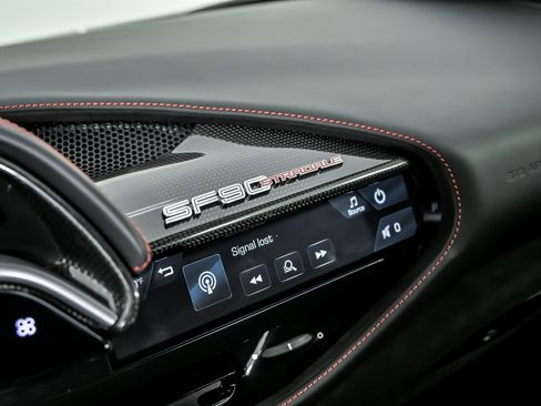 Used 2023 Ferrari SF90 Stradale image 36
