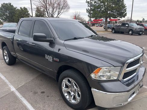 Used 2019 RAM 1500 Classic SLT image 2