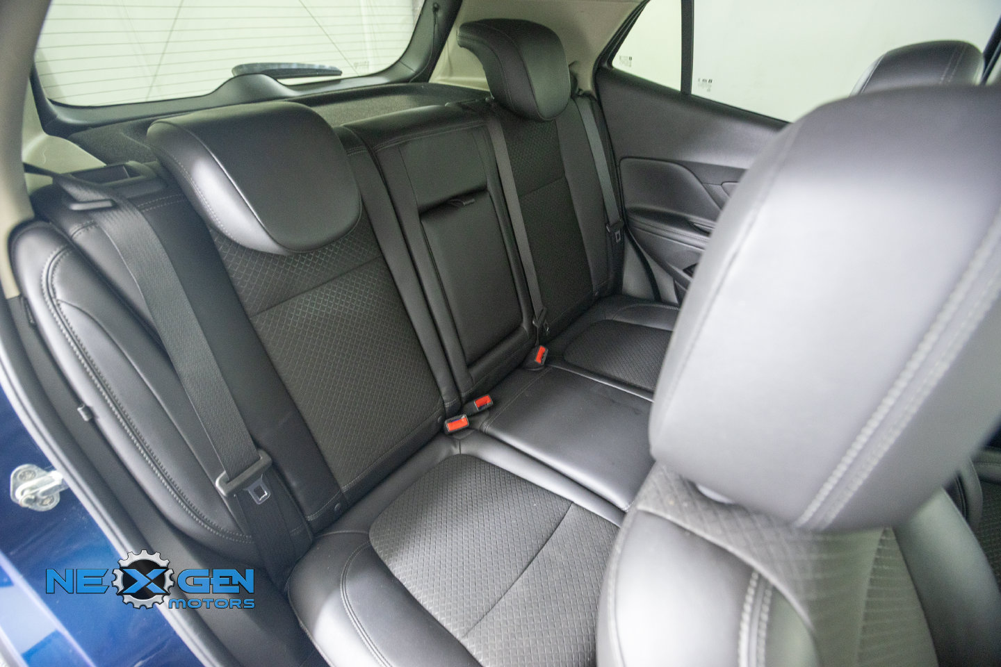 Used 2020 Buick Encore Preferred w/ Safety Package FWD image 38