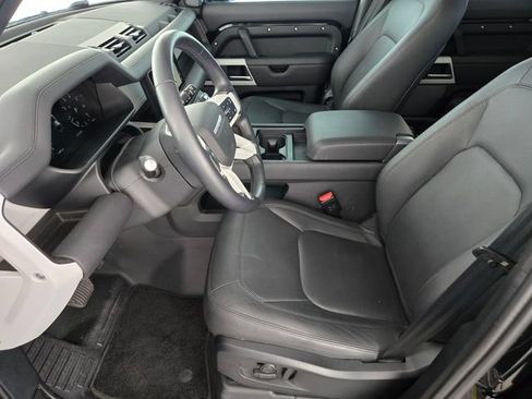 Certified 2024 Land Rover Defender 110 SE AWD/4WD image 2