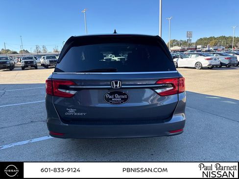 Used 2024 Honda Odyssey EX-L image 12