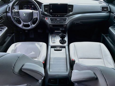 Used 2023 Honda Passport EX-L image 8