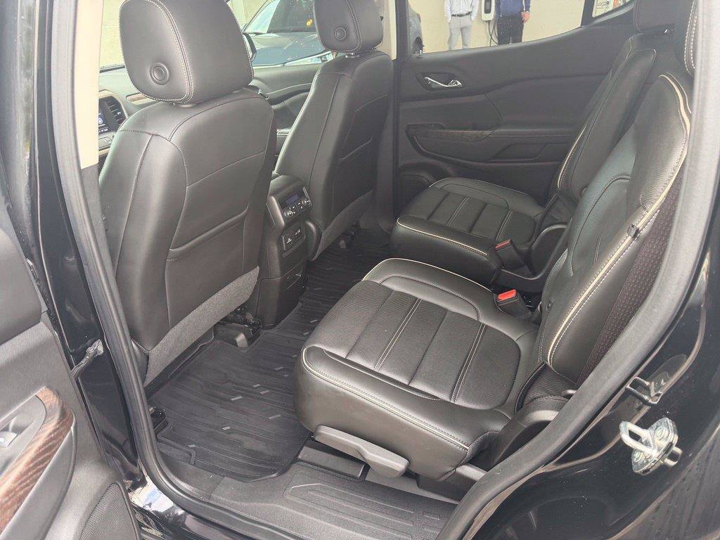 Used 2023 GMC Acadia Denali w/ Black Diamond Edition AWD/4WD image 10