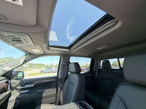 New 2026 GMC Sierra 1500 Denali w/ Denali Reserve Package AWD/4WD image 18