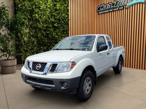 Used 2020 Nissan Frontier S AWD/4WD image 2