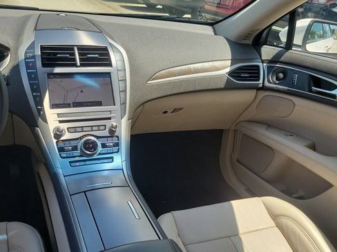 Certified 2020 Lincoln MKZ Reserve FWD image 25