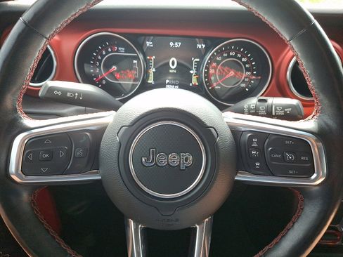 Used 2021 Jeep Wrangler Unlimited Rubicon AWD/4WD image 19