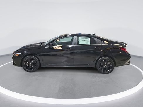 New 2026 Hyundai Elantra SEL Sport Premium FWD image 8