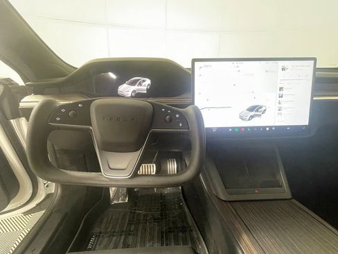 Used 2023 Tesla Model S Standard Range image 19