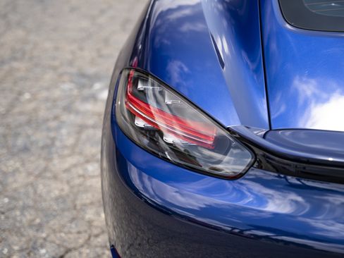Used 2025 Porsche 718 Cayman S RWD image 18