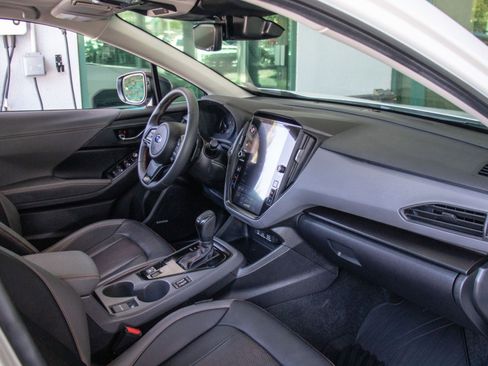 Used 2024 Subaru Crosstrek 2.5i Limited w/ Crosstrek Mirror Package image 18