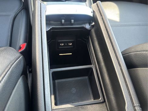 Used 2023 Mercedes-Benz GLC 300 4MATIC w/ Pinnacle Trim Package image 19