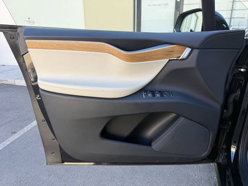 Used 2018 Tesla Model X 100D AWD/4WD image 22