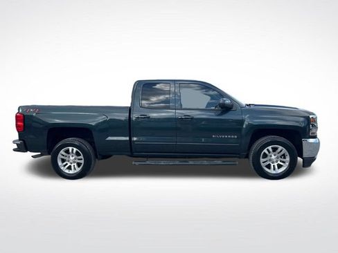 Used 2018 Chevrolet Silverado 1500 LT w/ All Star Edition AWD/4WD image 6