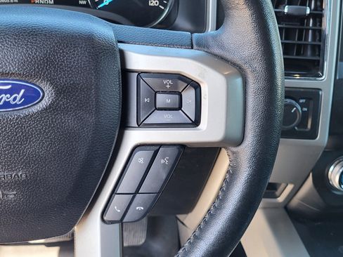 Certified 2019 Ford F150 Lariat w/ Equipment Group 502A Luxury image 29