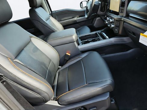 New 2026 Ford F250 Lariat w/ Black Appearance Package AWD/4WD image 26