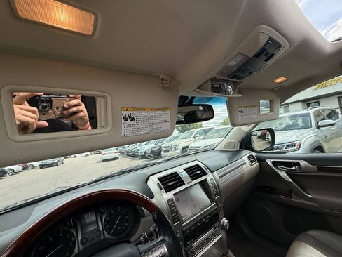Used 2012 Lexus GX 460 Premium AWD/4WD image 57