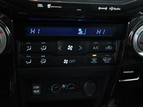 Used 2019 Toyota 4Runner Limited image 10