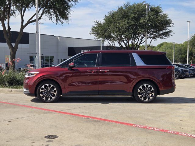 Certified 2024 Kia Carnival EX FWD image 4
