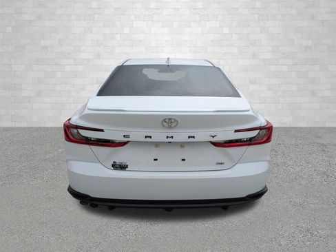Used 2025 Toyota Camry SE w/ Convenience Package FWD image 3