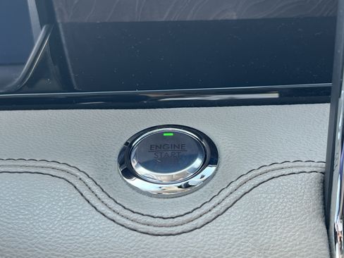 Certified 2023 Lincoln Navigator Reserve AWD/4WD image 22