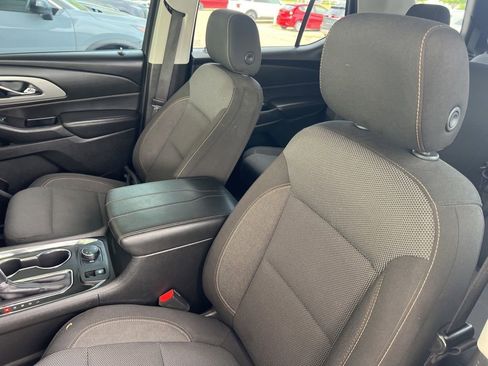 Used 2019 Chevrolet Traverse LS w/ LPO, Floor Liner Package AWD/4WD image 5