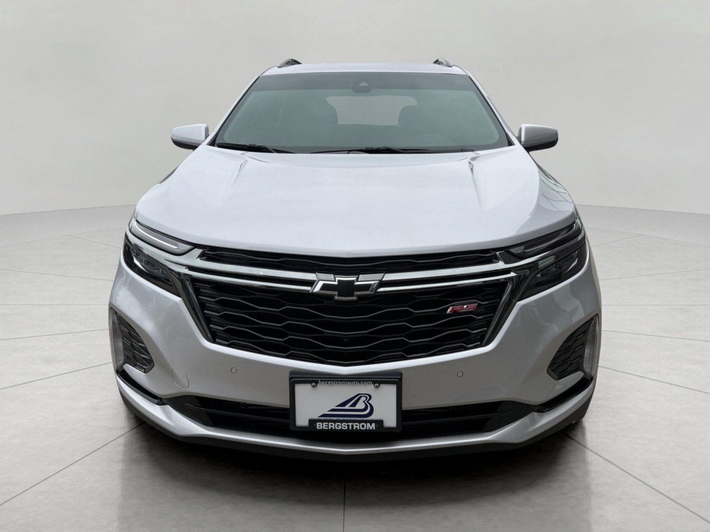 Used 2022 Chevrolet Equinox RS w/ Infotainment Package AWD/4WD image 4