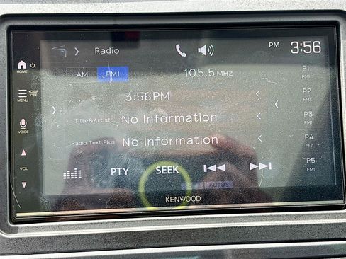 Used 2017 Volkswagen Tiguan Sport image 14