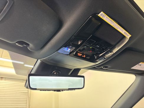 Used 2025 Lexus RX 350 AWD w/ Convenience Package image 17