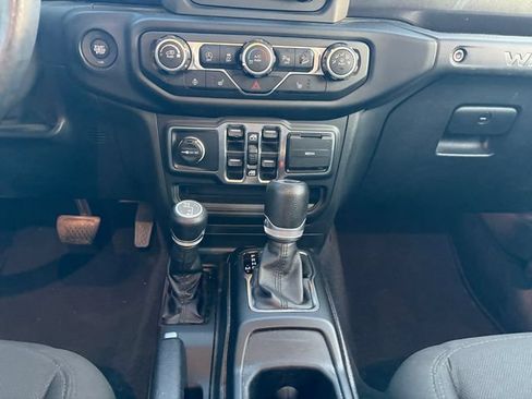 Used 2019 Jeep Wrangler Unlimited Sport AWD/4WD image 11
