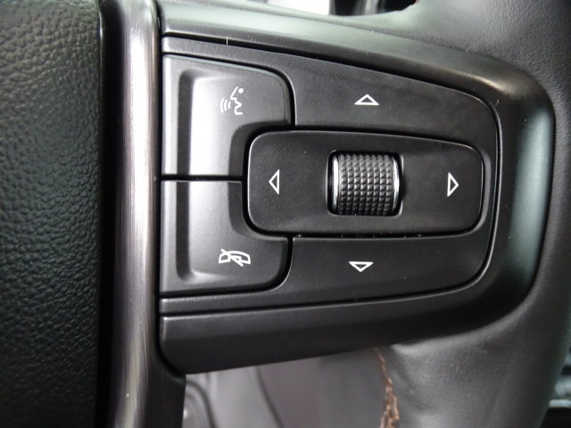 Used 2024 GMC Sierra 1500 AT4 w/ Technology Package AWD/4WD image 8
