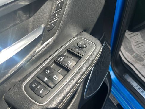 Used 2022 RAM 1500 Laramie AWD/4WD image 25