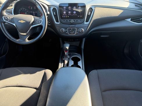 Used 2022 Chevrolet Malibu RS FWD image 12