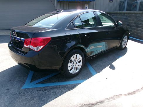 Used 2016 Chevrolet Cruze LS FWD image 9