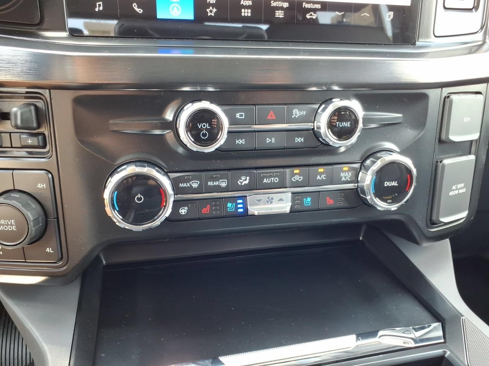 New 2026 Ford F250 Lariat w/ Lariat Premium Package AWD/4WD image 23