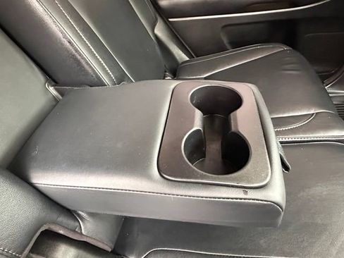 Used 2018 Toyota Highlander XLE AWD/4WD image 32