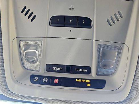 Used 2019 Chevrolet Blazer LT image 27