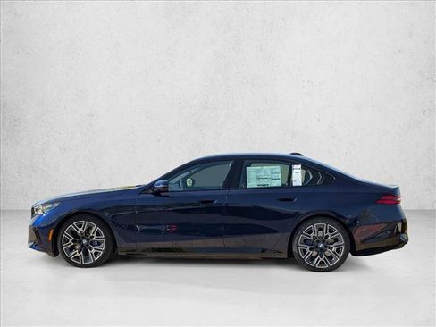 New 2026 BMW i5 eDrive40 w/ M Sport Package RWD image 5