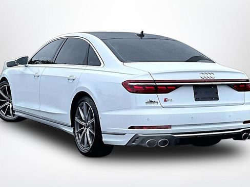 Used 2022 Audi S8 w/ S8 Comfort Plus Package AWD/4WD image 5