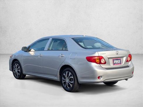 Used 2010 Toyota Corolla LE image 8