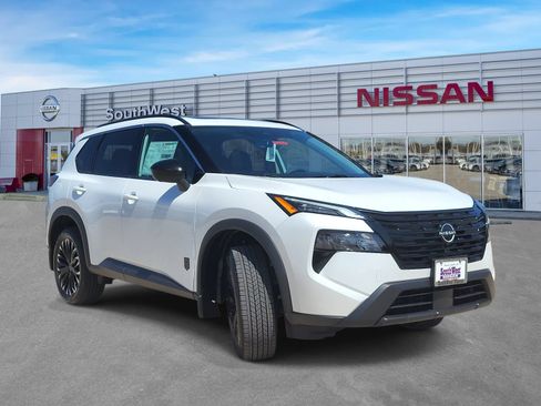 New 2026 Nissan Rogue Dark Armor FWD image 3