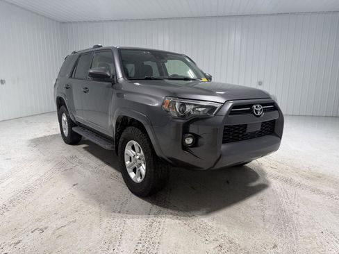 Used 2021 Toyota 4Runner SR5 image 8