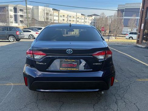 Used 2022 Toyota Corolla LE image 16