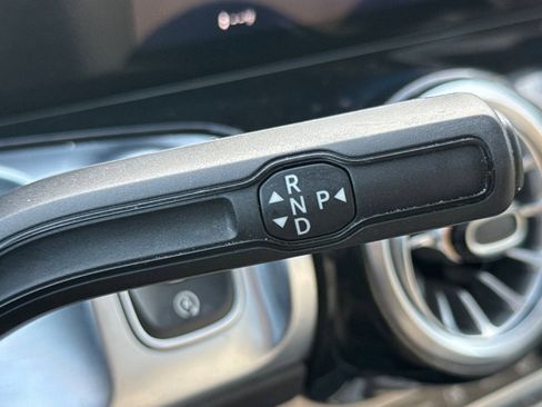 Certified 2023 Mercedes-Benz GLB 250 4MATIC image 16