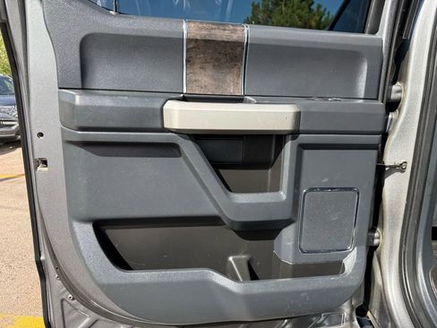 Used 2022 Ford F350 Lariat w/ FX4 Off-Road Package image 19